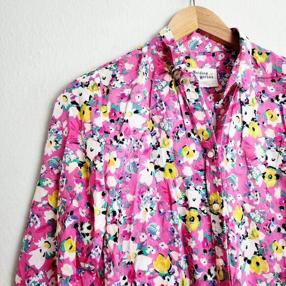 Holding Horses Anthropologie Isla Pink Floral Button Down Long Sleeve Top - Picture 4 of 12